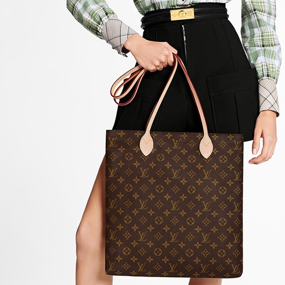 Louis Vuitton Carry It Monogram Shoulder Bag tote New w pouch/dust bag! 2 in 1 - Picture 5 of 10